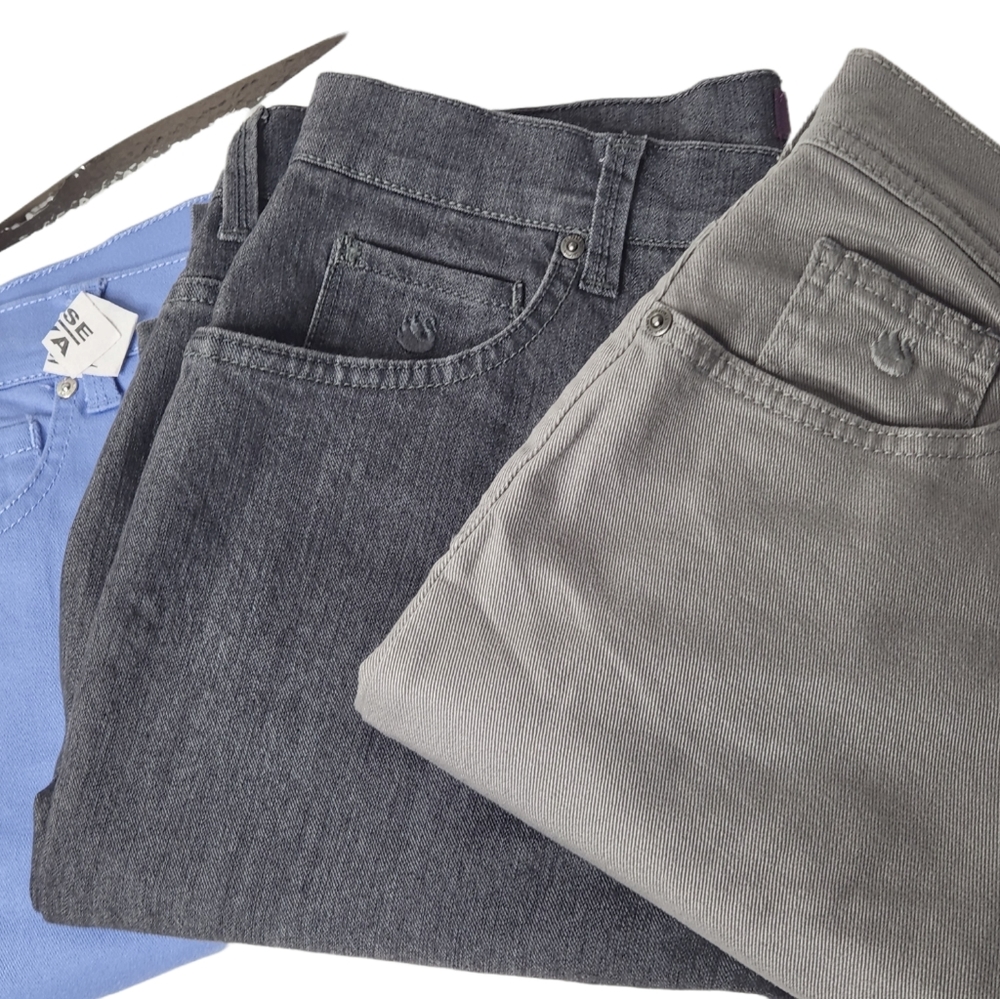 Gloria Vanderbilt Jeans (AMANDA style) lot of 3. Size 12.